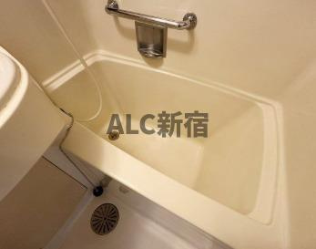 青山アルコープの浴室