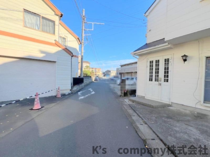 ■高座郡寒川町一之宮3丁目　中古戸建の前面道路含む現地写真|前面道路の様子です◇大通りから少し入った場所にあるため、お車でのご移動もスムーズです◇