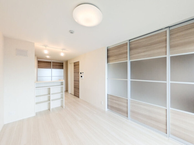 【居間・リビング】 | plume | こちらの居間で趣味の時間をお楽しみください