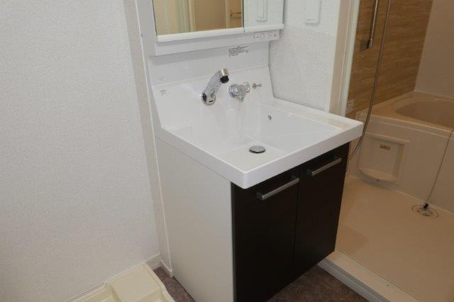 アンジュラピスの独立洗面台|シャンプードレッサー