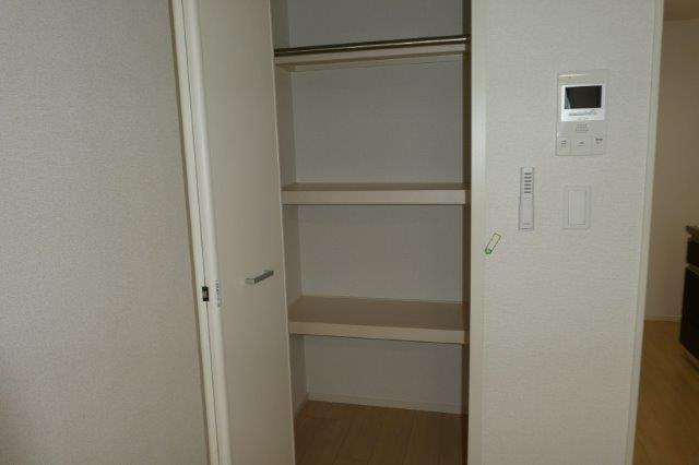 アンジュラピスの収納|クローゼット