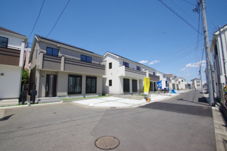 【前面道路含む現地写真】 | 【仲介手数料無料！！】府中市日新町5丁目　新築戸建て（全3棟）3号棟　4890万円