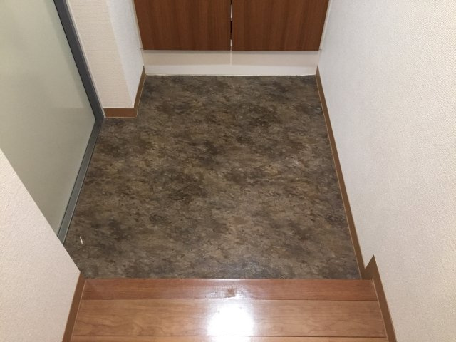 コレット春日の玄関