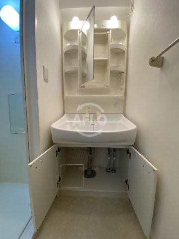 アーデンタワー靭公園の独立洗面台|アーデンタワー靭公園　独立洗面台