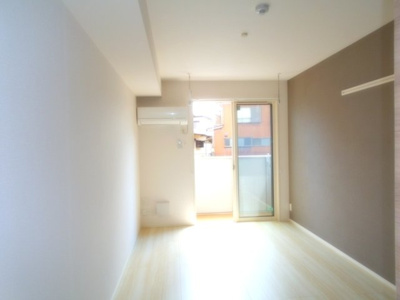 【居間・リビング】 | Poco a Poco | こちらのリビングで趣味の時間をお楽しみください