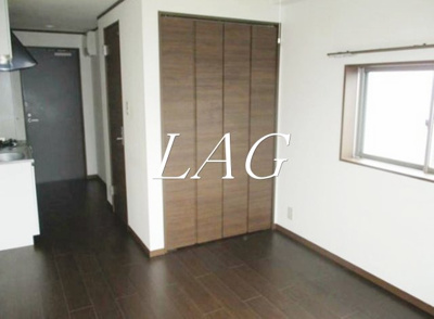 【居間・リビング】 | シオンスクエア | 洋室のお部屋です。