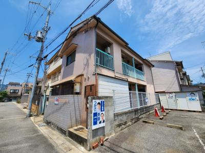 フロールさがのの外観