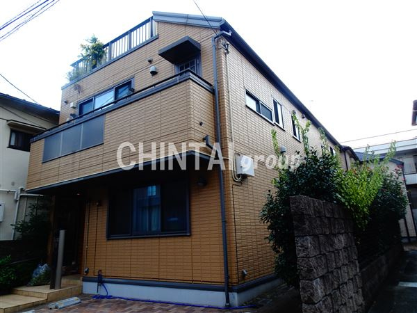 エスエフファミール