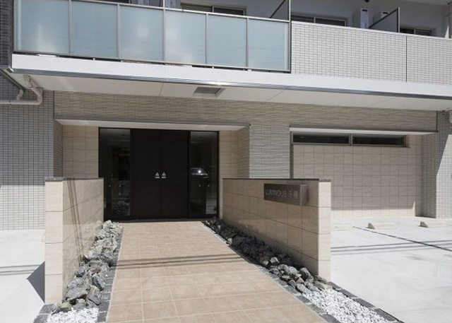 ルミノス千種のエントランス