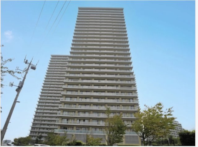 ★仲介手数料無料★ザ・リバープレイスイーストタワー(空気澄んでいる時に富士山・みなとみらいのを一望できます）の外観