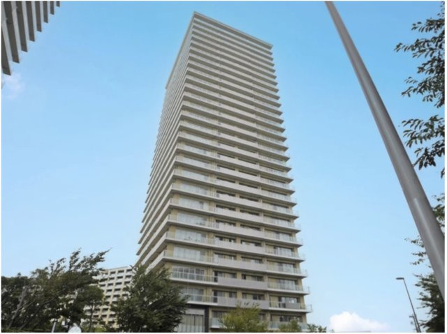 ★仲介手数料無料★ザ・リバープレイスイーストタワー(空気澄んでいる時に富士山・みなとみらいのを一望できます）の外観