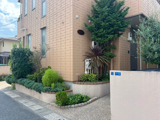 オーパス高谷のエントランス