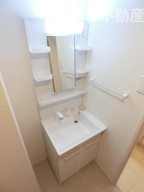 リブリ・フォンテーヌ新松戸の洗面所|コンパクトで使いやすい洗面所