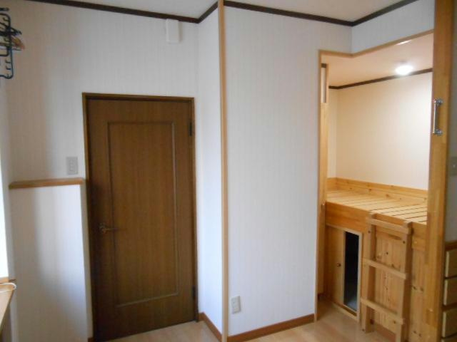 ハイツあわのⅡの居間・リビング