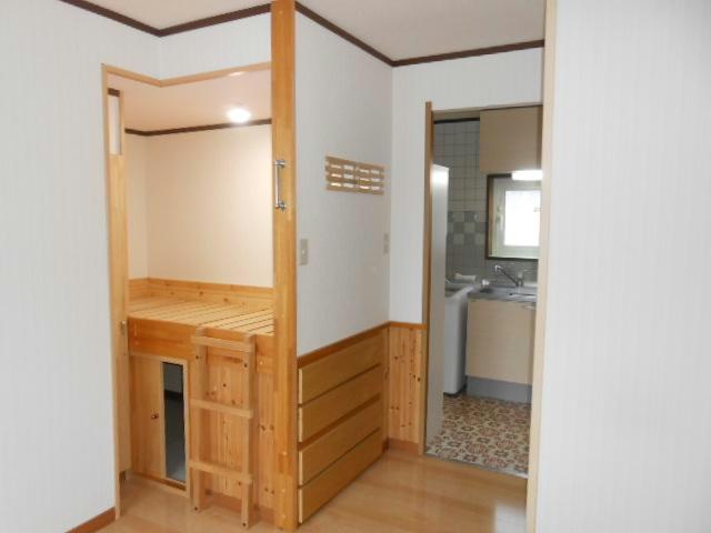 ハイツあわのⅡの居間・リビング