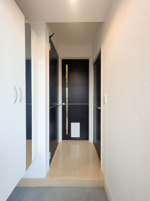 【玄関】 | Villa Hermitage Court | シンプルで使いやすい玄関です