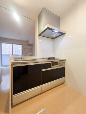 【キッチン】 | Villa Hermitage Court | キッチンでお料理をお楽しみください