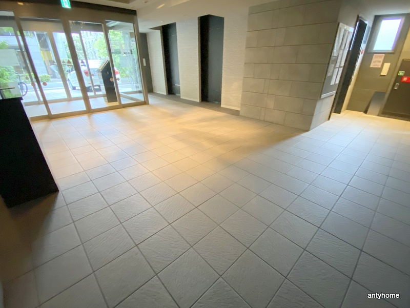 プレサンス高津公園ディオ　仲介手数料無料のロビー