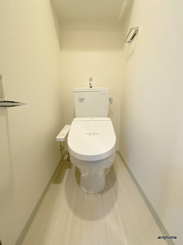 プレサンス高津公園ディオ　仲介手数料無料のトイレ