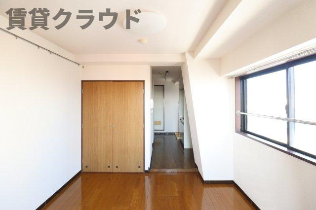 CASA　WADAの居間・リビング|こちらのリビングで趣味の時間をお楽しみください