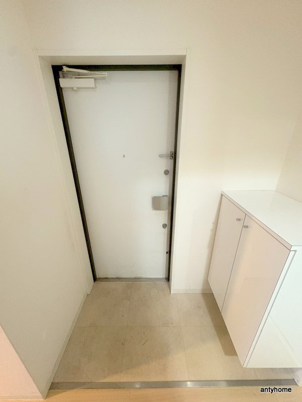 CITY SPIRE難波WESTⅡ　仲介手数料無料の玄関