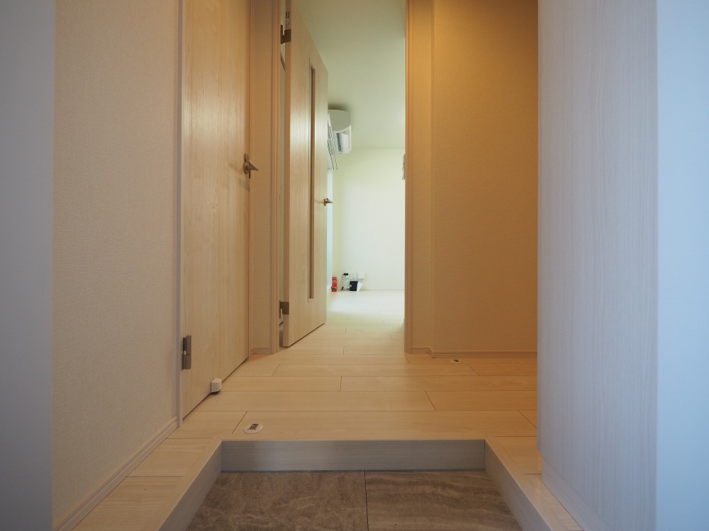 グランディールソレイユの玄関