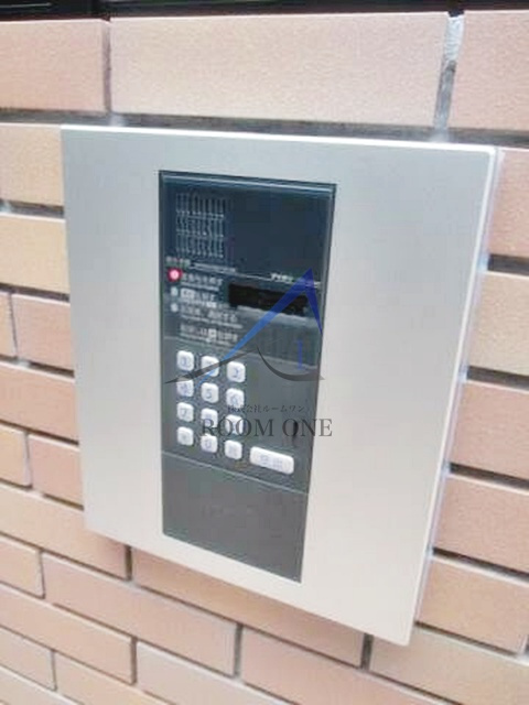 ルームズ高田馬場Ｂ棟のセキュリティ|オートロックです。