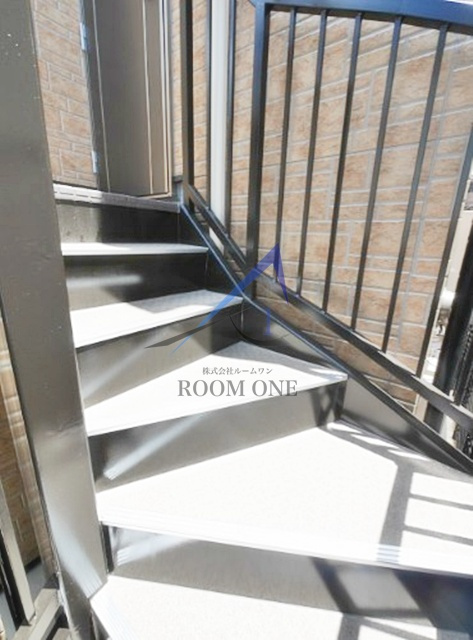 ルームズ高田馬場Ｂ棟