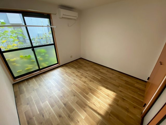 ハイツあじさいの居間・リビング