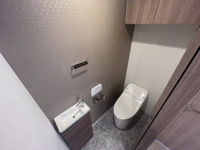 【トイレ】 | プレジオ西宮北口 | 落ち着いた色調のトイレです
