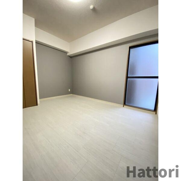 新梅田プライムの居間・リビング