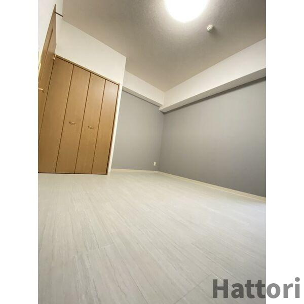 新梅田プライムの居間・リビング