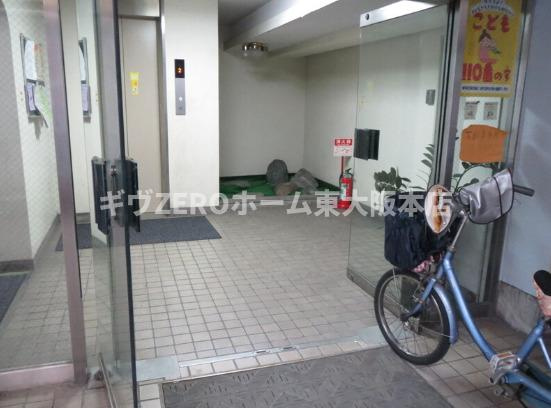 大川ハイツ　仲介手数料無料のエントランス