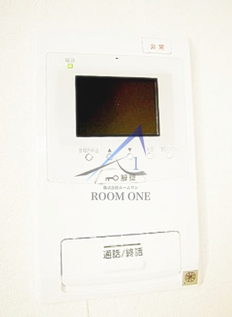 ルーブル錦糸町参番館のセキュリティ|モニター付きインターホンです。