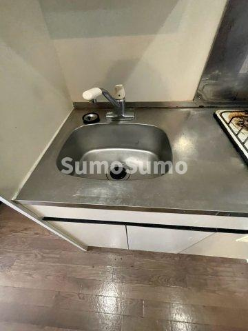 メゾン・ド・ヴィレ　須磨のキッチン|コンパクトなキッチンで掃除もラクラク