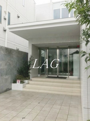 【エントランス】 | レ・サン・サーンス | エントランスです。