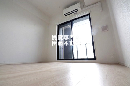 CREST TAPP平安通の洋室