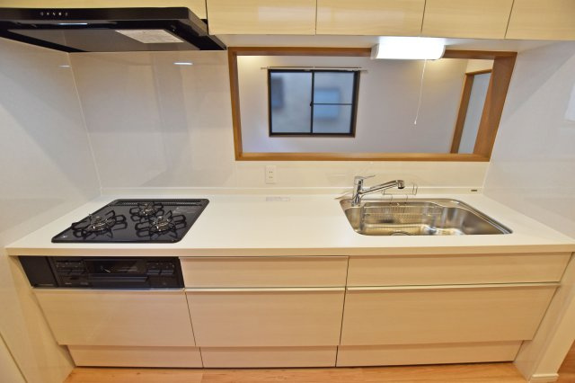 大阪市淀川区三津屋南3丁目リフォーム済み戸建のキッチン