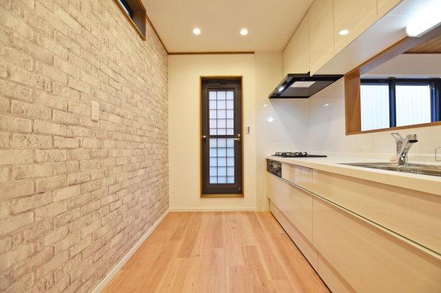 大阪市淀川区三津屋南3丁目リフォーム済み戸建のキッチン