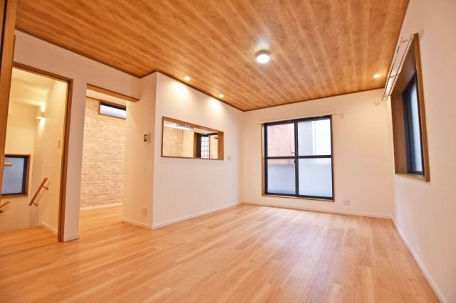 大阪市淀川区三津屋南3丁目リフォーム済み戸建の居間・リビング