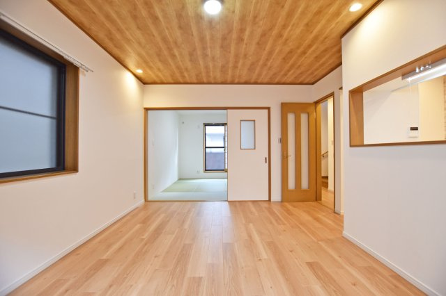 大阪市淀川区三津屋南3丁目リフォーム済み戸建の居間・リビング