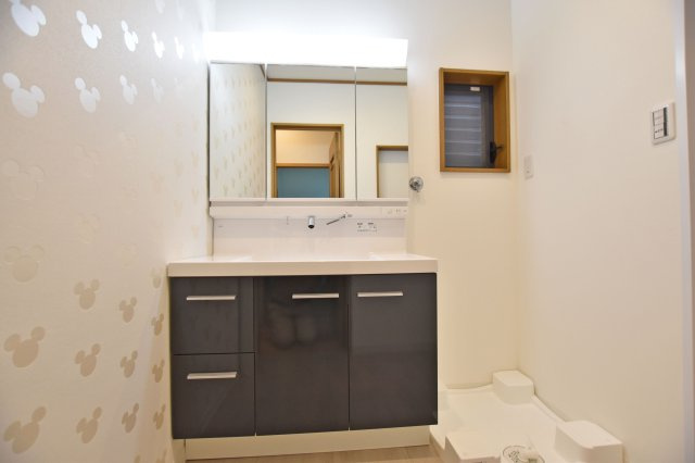 大阪市淀川区三津屋南3丁目リフォーム済み戸建の洗面所