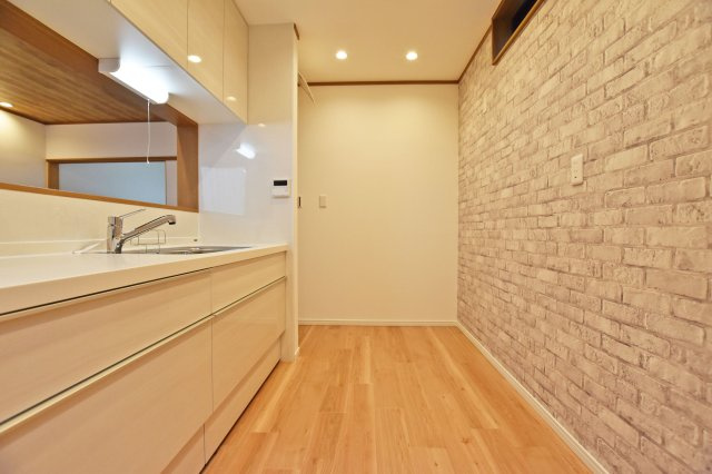 大阪市淀川区三津屋南3丁目リフォーム済み戸建のキッチン