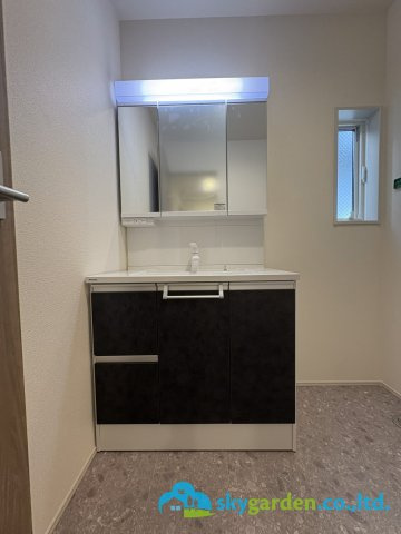 平塚市南原1丁目　新築戸建　全3棟2号棟の独立洗面台