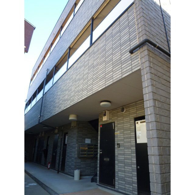 アンプルール フェール コート