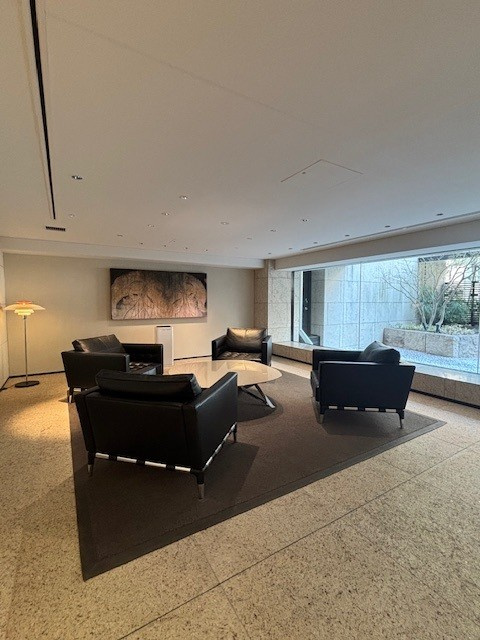 ザ・パークハウスグラン南青山のロビー