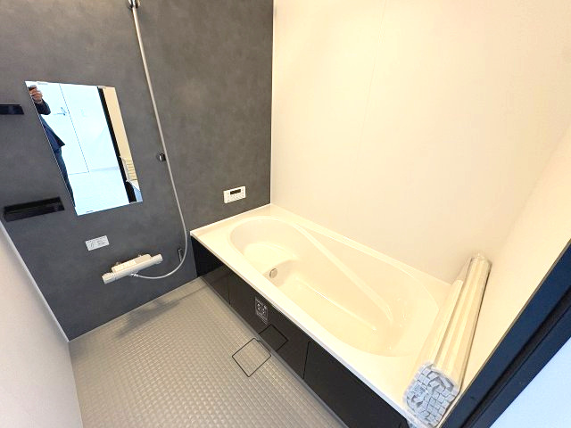 【浴室】 | 福岡市東区美和台4丁目2期　2号棟（全2棟）【仲介手数料無料・0円】 | 現地写真。浴室です。