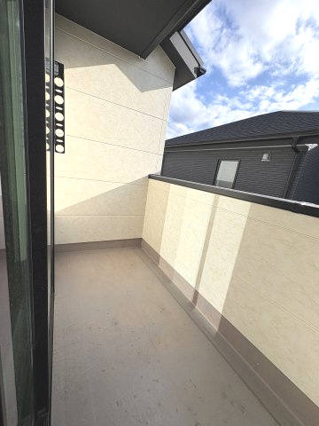 【バルコニー】 | 福岡市東区美和台4丁目2期　2号棟（全2棟）【仲介手数料無料・0円】 | 現地写真。