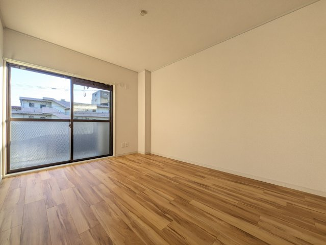 エスペランサ秋川の洋室