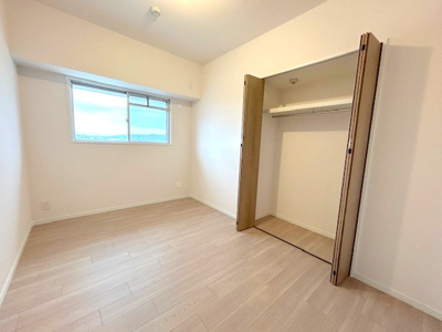 【洋室】 | 日光ハイツ香里第五